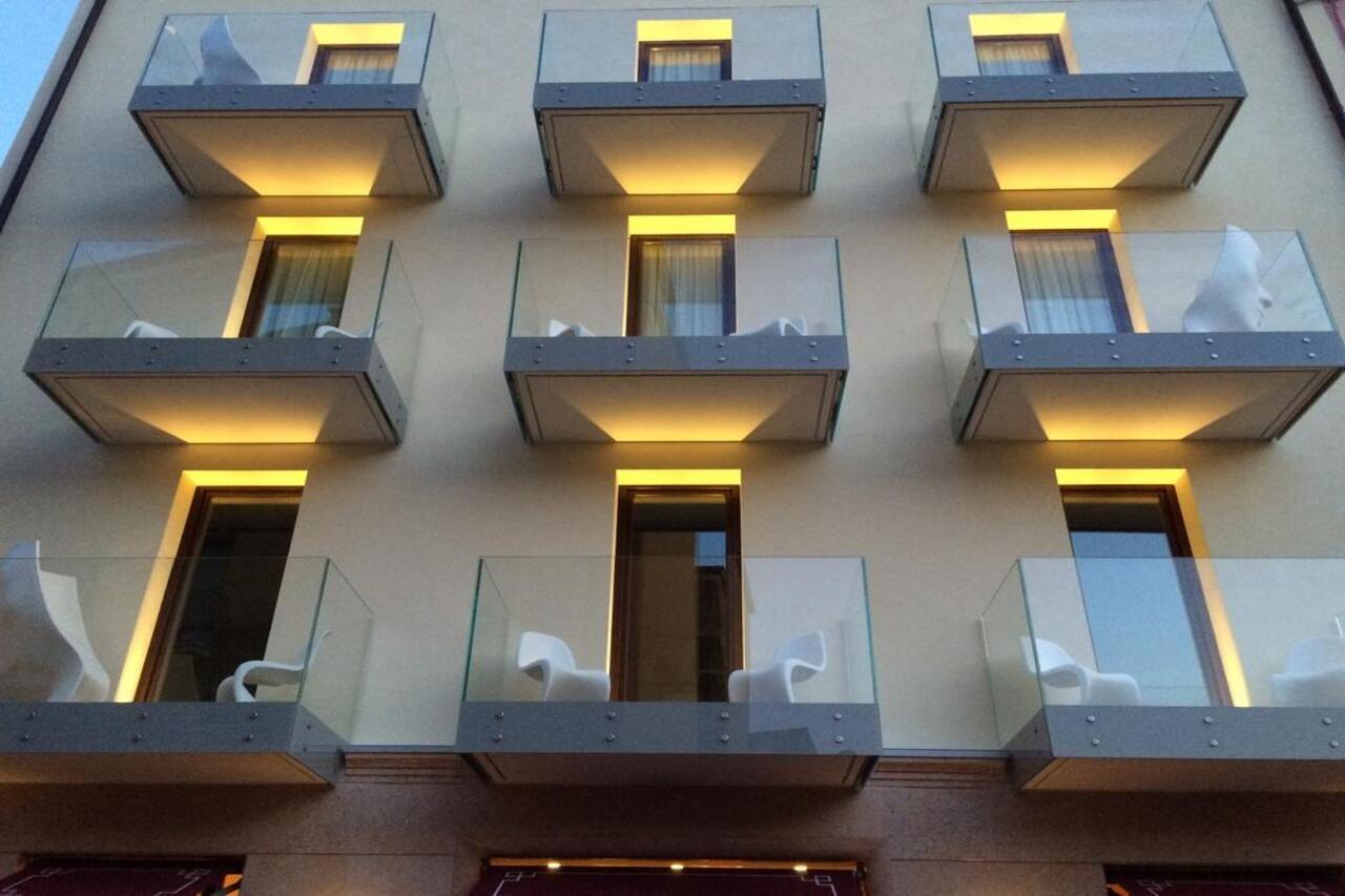 Hotel Miro' Garda  Buitenkant foto